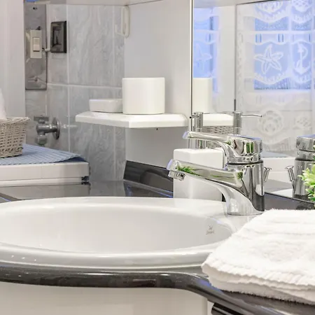 H11 Trilocale San Martino Sanremo-balcone *