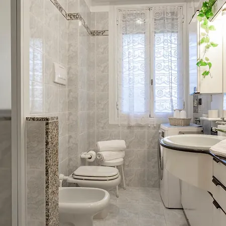 H11 Trilocale San Martino Sanremo-balcone Σαν Ρέμο