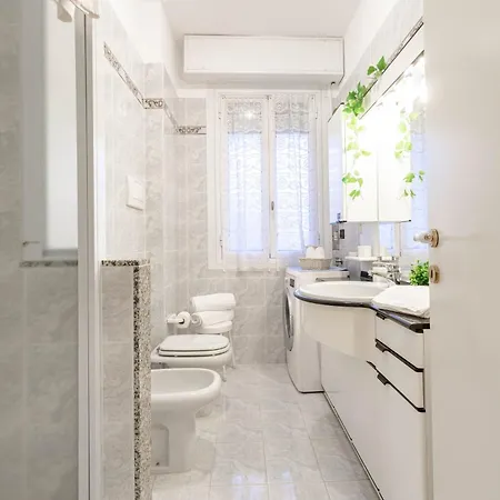 아파트 H11 Trilocale San Martino Sanremo-balcone 산레모