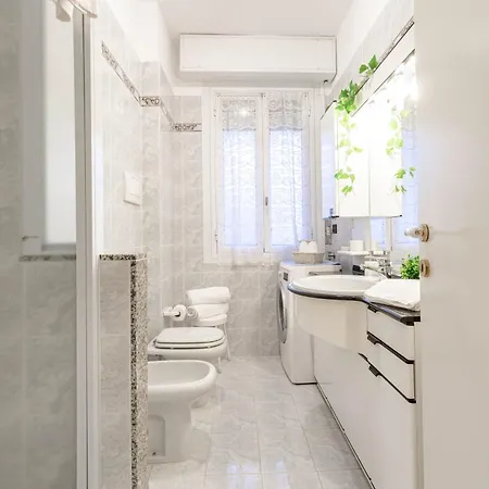 شقة H11 Trilocale San Martino Sanremo-balcone سانريمو